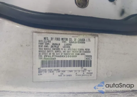 1994 Ford Crown Victoria Lx z USA, uszkodzony, nr VIN 2FALP74W8RX100089